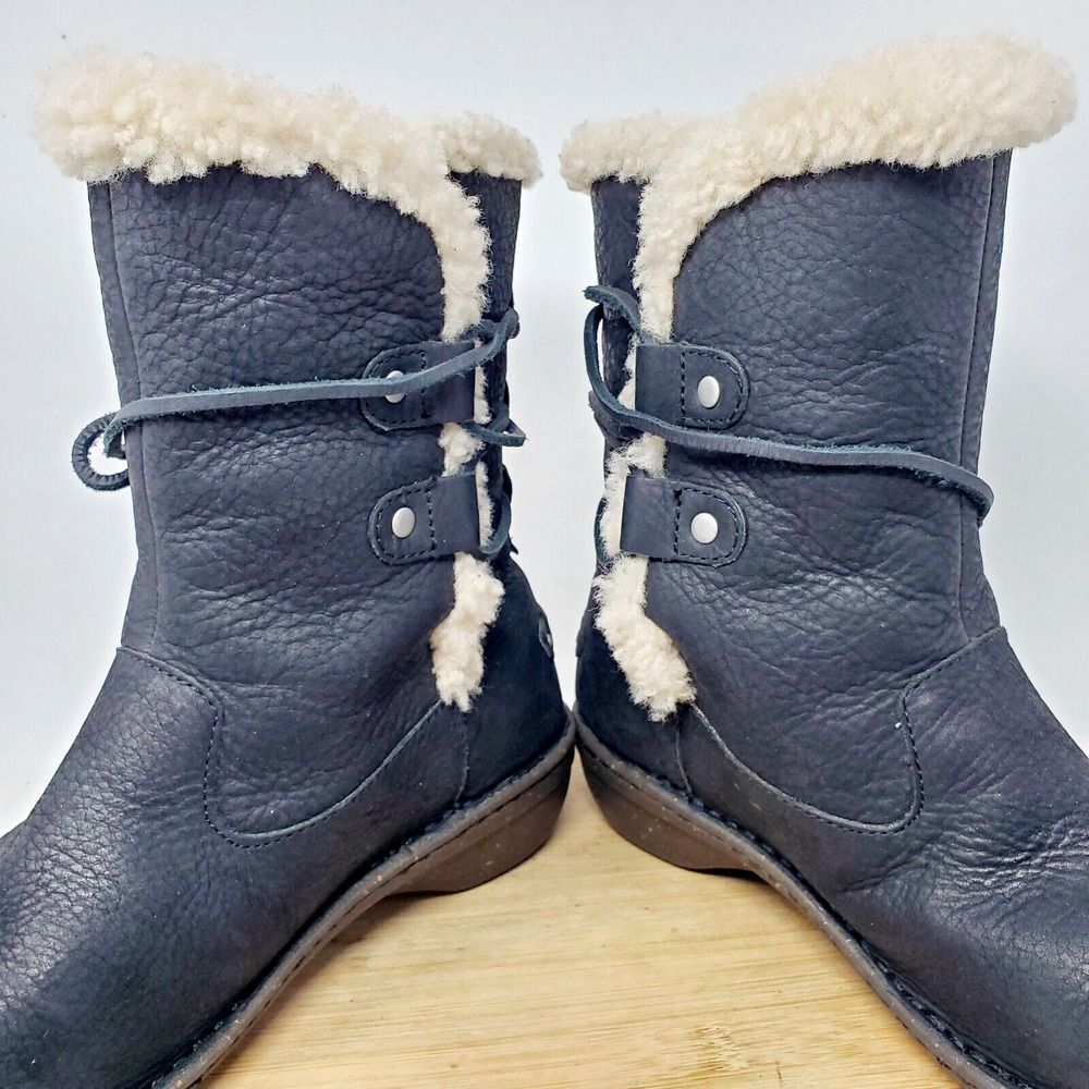 UGG Akadia Boots Women 9 Black Nubuck‎ Leather Shearling Wrap Tie Winter Shoes - Picture 6 of 13